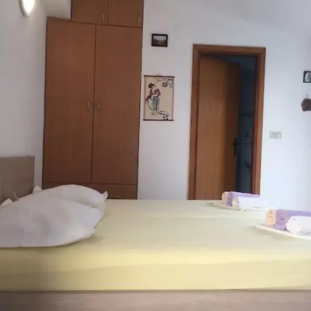 Pavlinovic Jure * Makarska