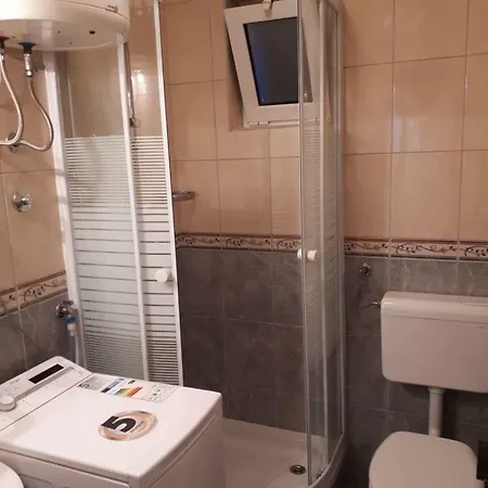 Pavlinovic Jure * Makarská