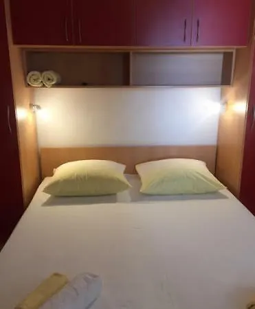 Pavlinovic Jure * Makarská