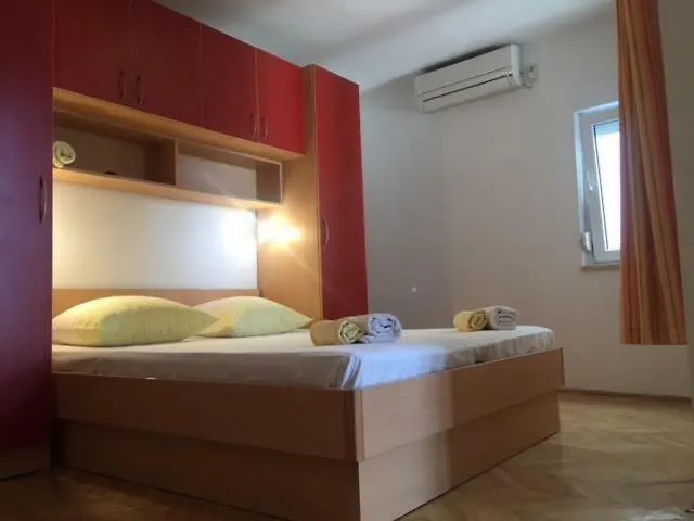 Pavlinovic Jure Апартаменти *