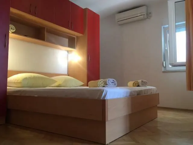 Апартаменти Pavlinovic Jure